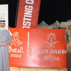 «الأميرة عهد آل سعود» تزور معرض بيشة في داكار 2022