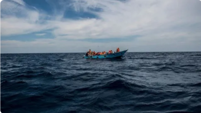 مقتل 9 أشخاص بعد غرق قارب يقل مهاجرين في البحر المتوسط