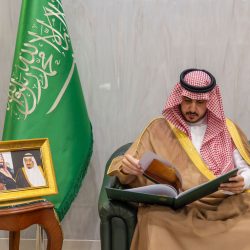 أمير الجوف يستقبل مدراء الأجهزة الأمنية بمحافظة طبرجل