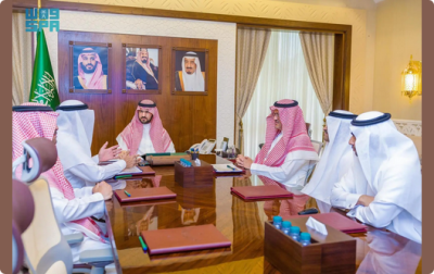 الأمير سعود بن بندر يستقبل أمين المنطقة الشرقية